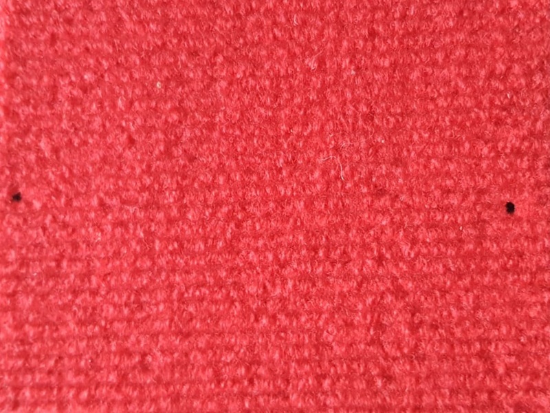 Kırmızı Fuar Halısı